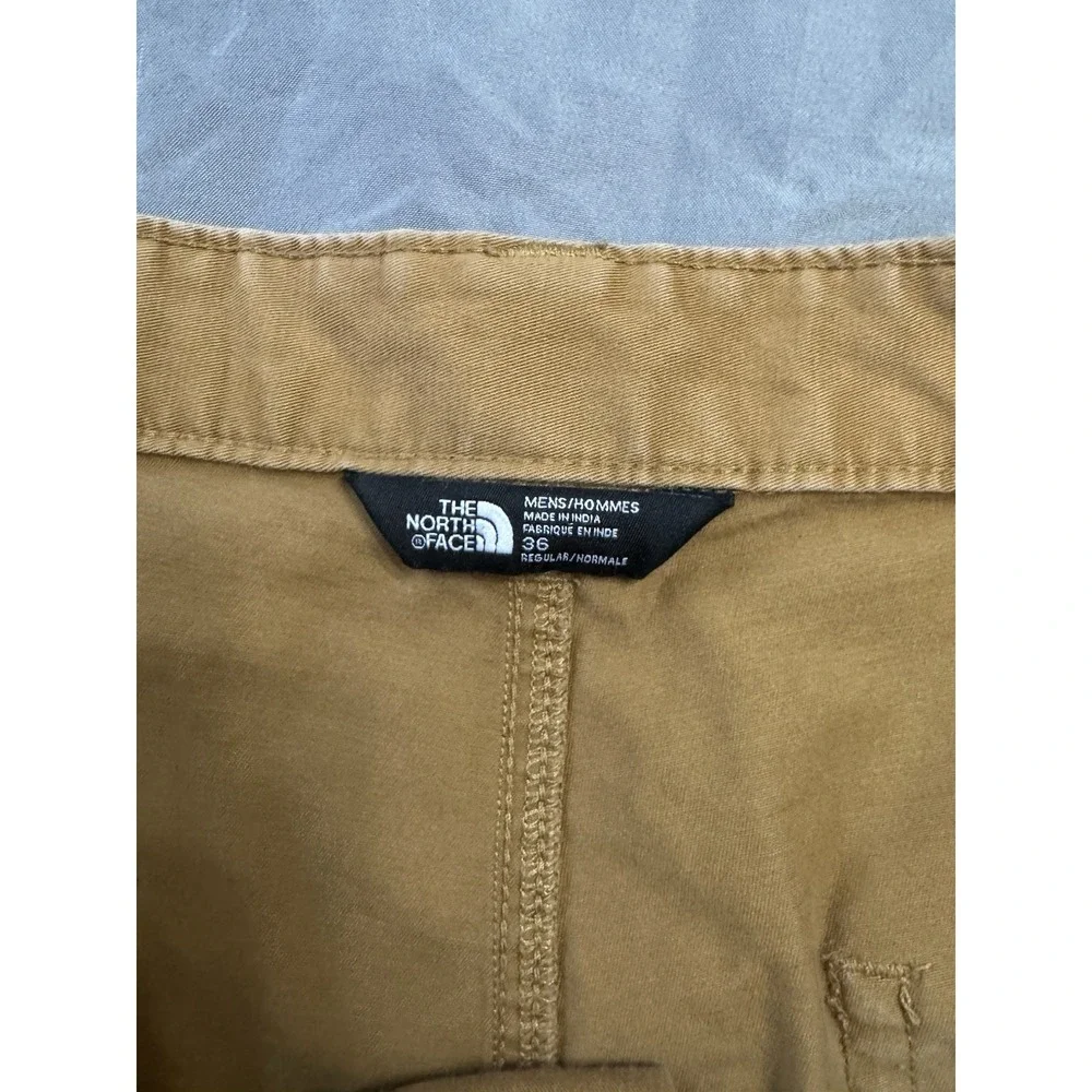 The North Face Men's Size 36x30 Khaki Chino Casual Hiking Pants Outdoor